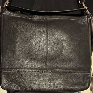 COACH F23293 PARKER HOBO BLACK NWT